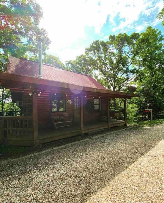 The Loft At Bear Mountain Log Cabins Eureka Springs Exterior photo
